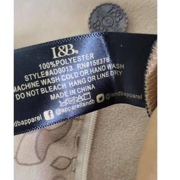 Lucky & Blessed Shorts Womens Size 6 Boho Aztec Hippie Cowgirl Shorts Boho NWT - Picture 6 of 7